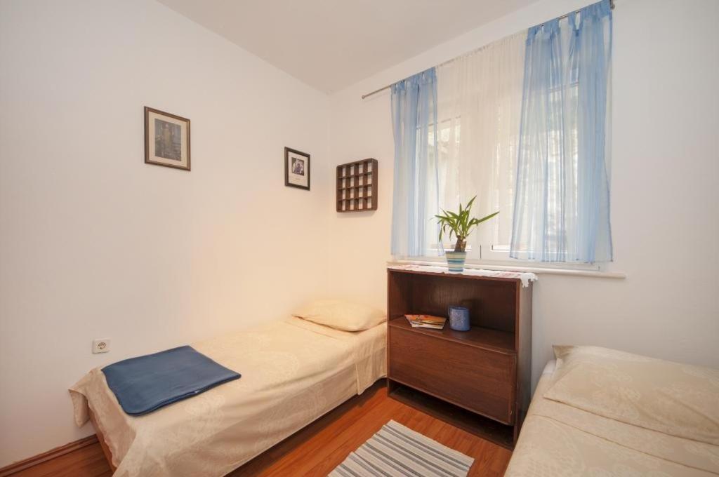 Apartments Kalajzic Pucisca Exterior photo